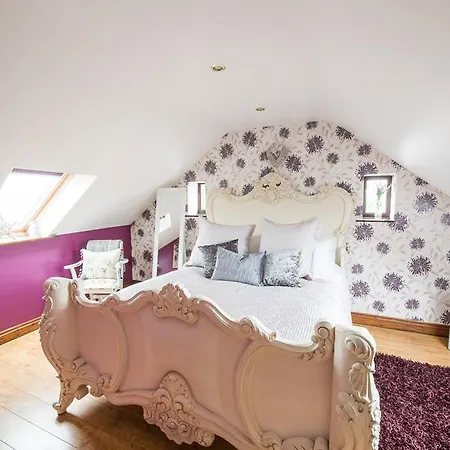 Farm View Hall Bed & Breakfast Harrogate