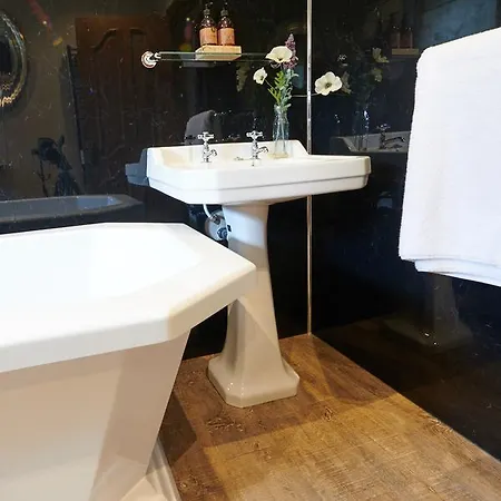 Farm View Hall Bed & Breakfast Harrogate