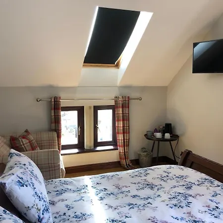 Bed & Breakfast Farm View Hall 3*
